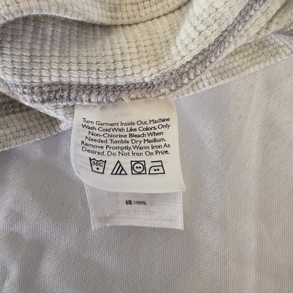 Eddie Bauer Men's Gray Sweater - Picture 7 of 7